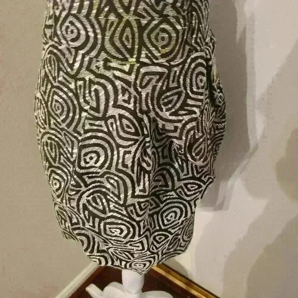 Eva Franco Blk & White Bubble Skirt Sz 8 - Picture 2 of 7